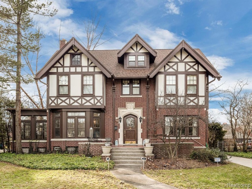 1125 Berkshire Rd Grosse-064-044-1125 Berkshire Rd
