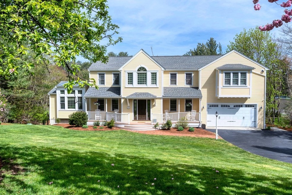 110 Tack Factory Pond Dr, Scituate, MA 02066 - photo 1