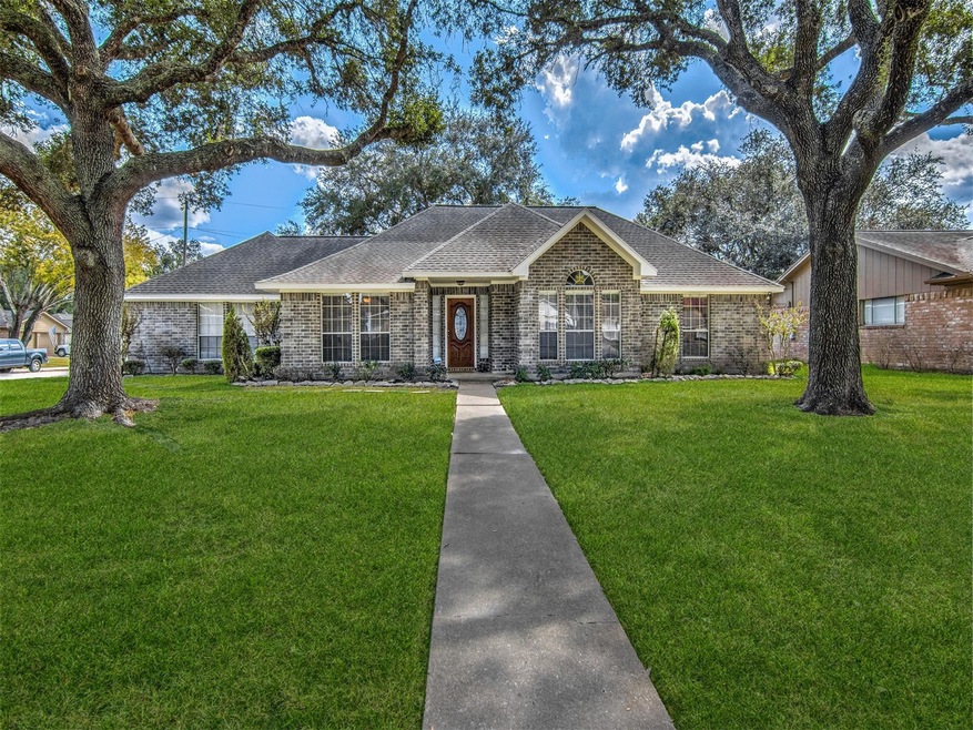 2603 Westfield St, Alvin, TX 77511 - photo 1