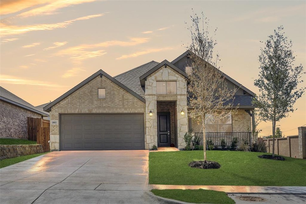 1841 Agarito Dr, Weatherford, TX 76086 - photo 1