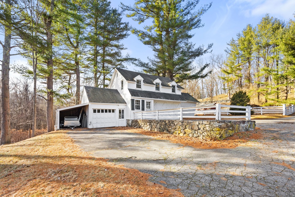 68A Marchant Rd unit Cottage, Redding, CT 06896 - photo 1