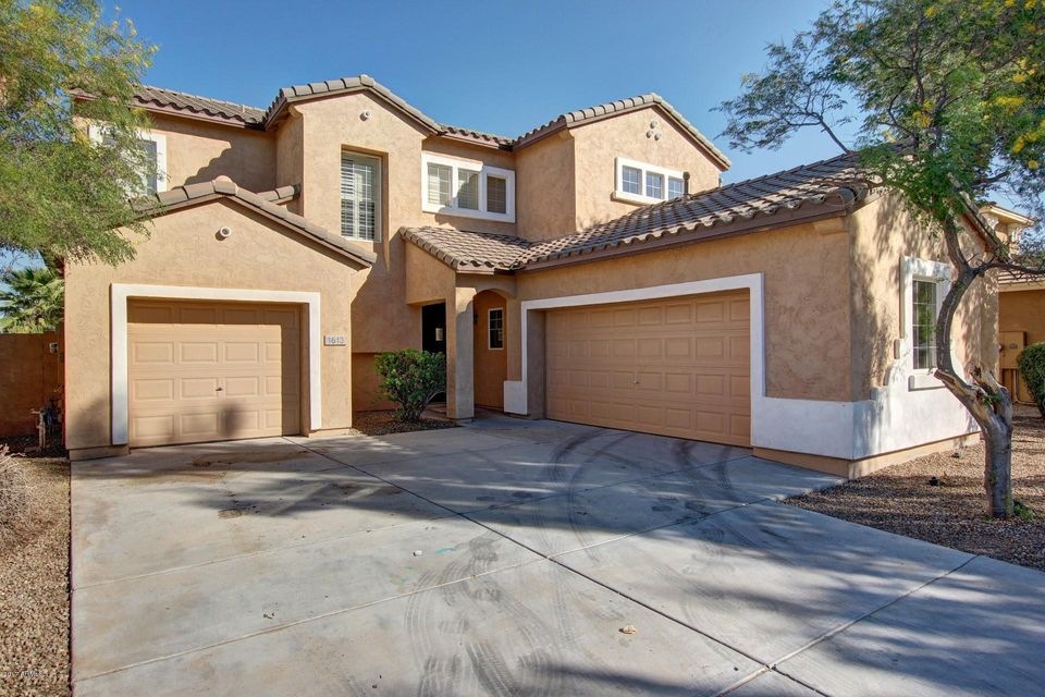 1613 S 174th Ln, Goodyear AZ 85338