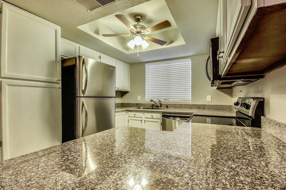1905 E University updated kitchen