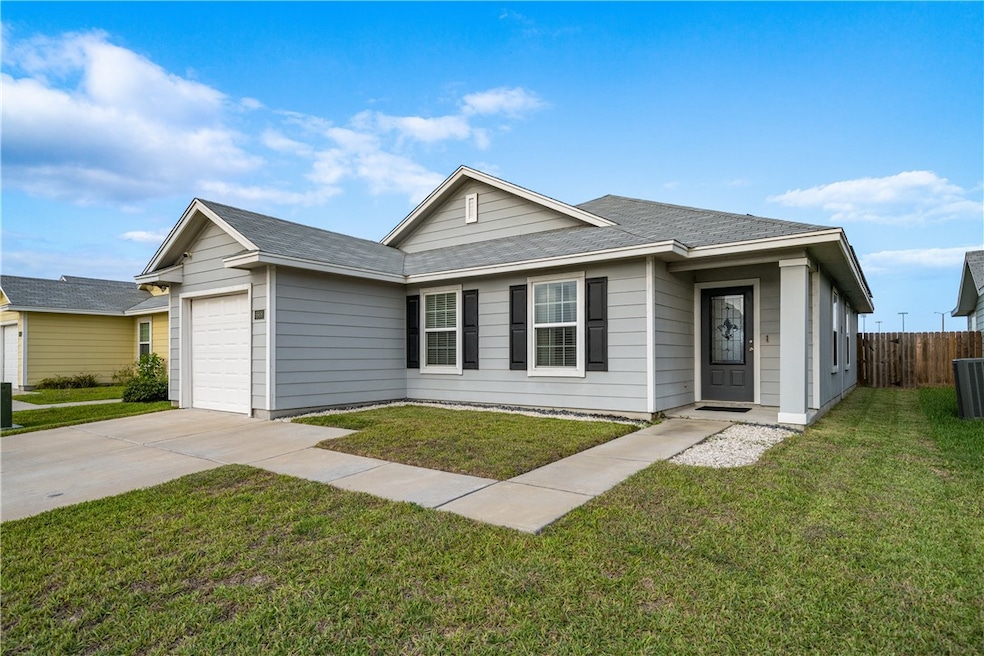 6906 Witts Way, Corpus Christi, TX 78414 - photo 1