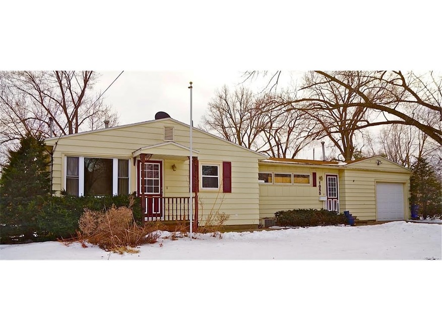 Front Exterior, Ranch home with 1.5 stall attached