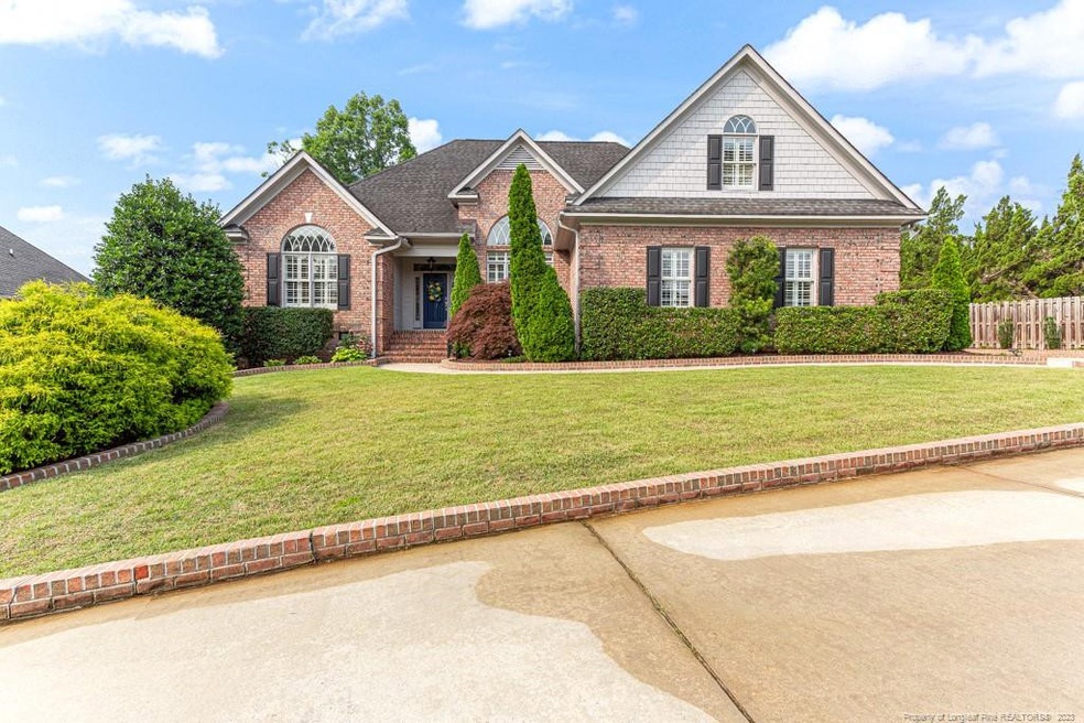 112 Shadow Oak Ln, Fayetteville, NC 28303 - photo 1