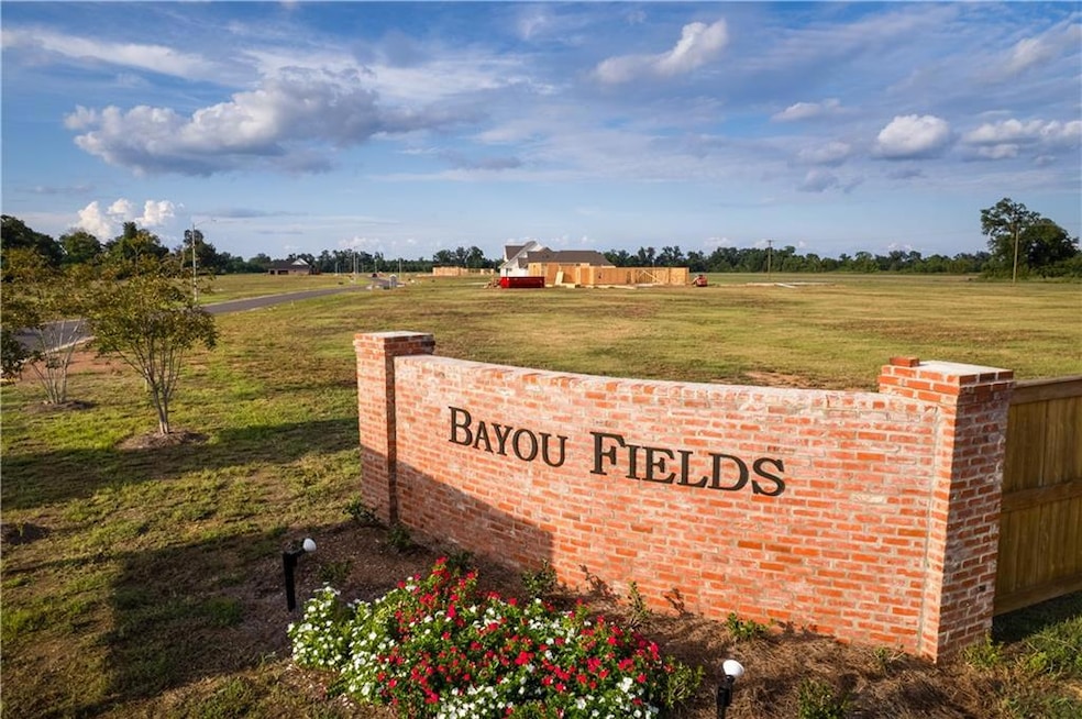 3120 Bayou Fields Dr, Alexandria, LA 71303 - photo 1