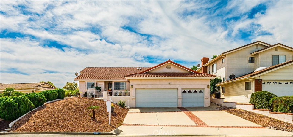 30675 Spyglass Way, Canyon Lake, CA 92587 - photo 1