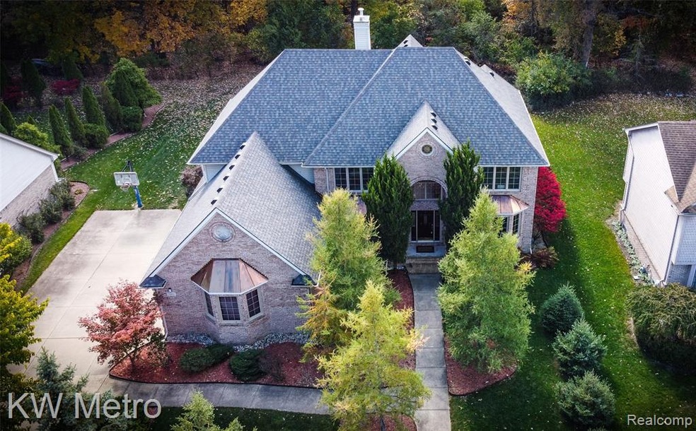 Welcome to 7901 Oak River