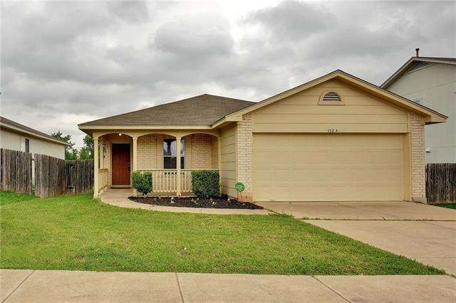 Lovely front yard with great curb appeal!