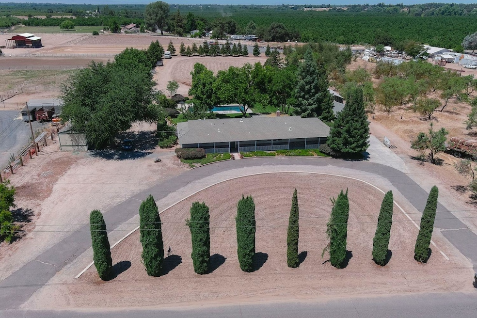 8549 Crane Rd, Oakdale, CA 95361 - photo 1