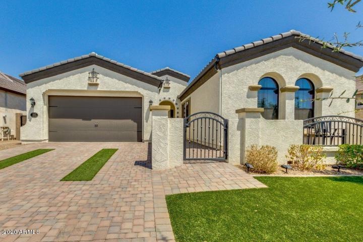 10710 E Mendoza Ave, Mesa, AZ 85209 - photo 1