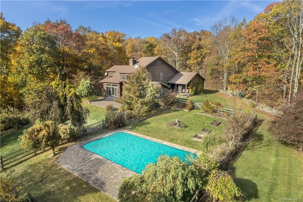 112 Mountain Creek Rd, Poughquag, NY 12570 For Sale