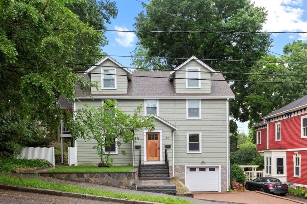 17 Ashland St unit 17, Arlington, MA 02476 - photo 1