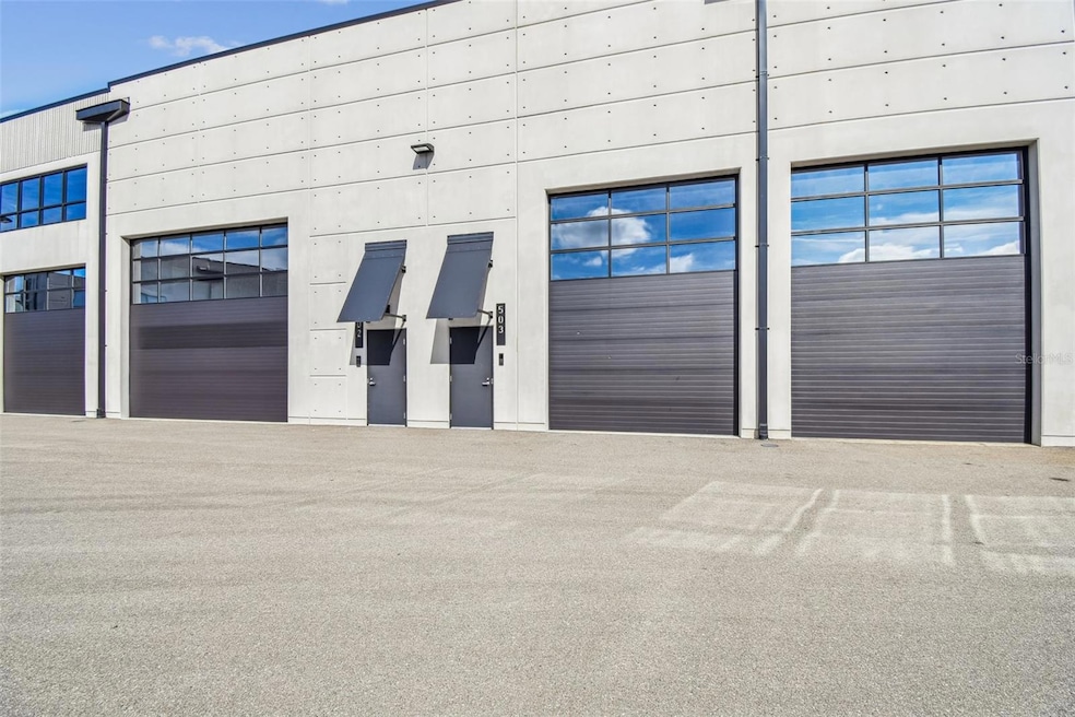 6500 Motor Enclave Way unit 503, Tampa, FL 33610 - photo 1