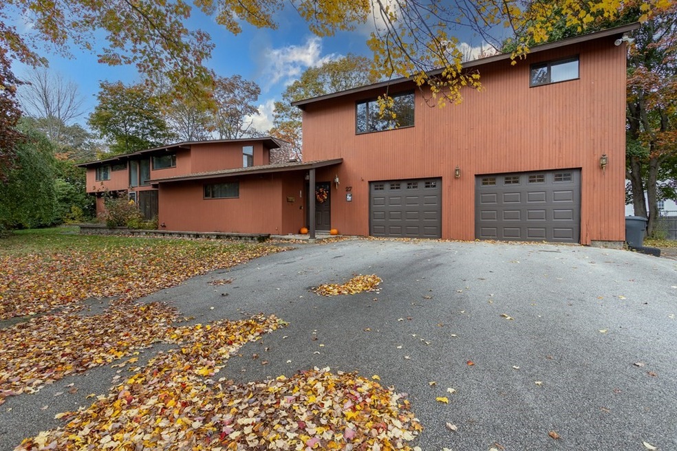 27 Aldrich St, Webster, MA 01570 - photo 1