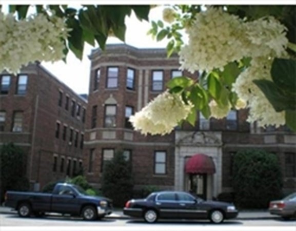 69 Quint Ave unit 8, Allston, MA 02134 - photo 1