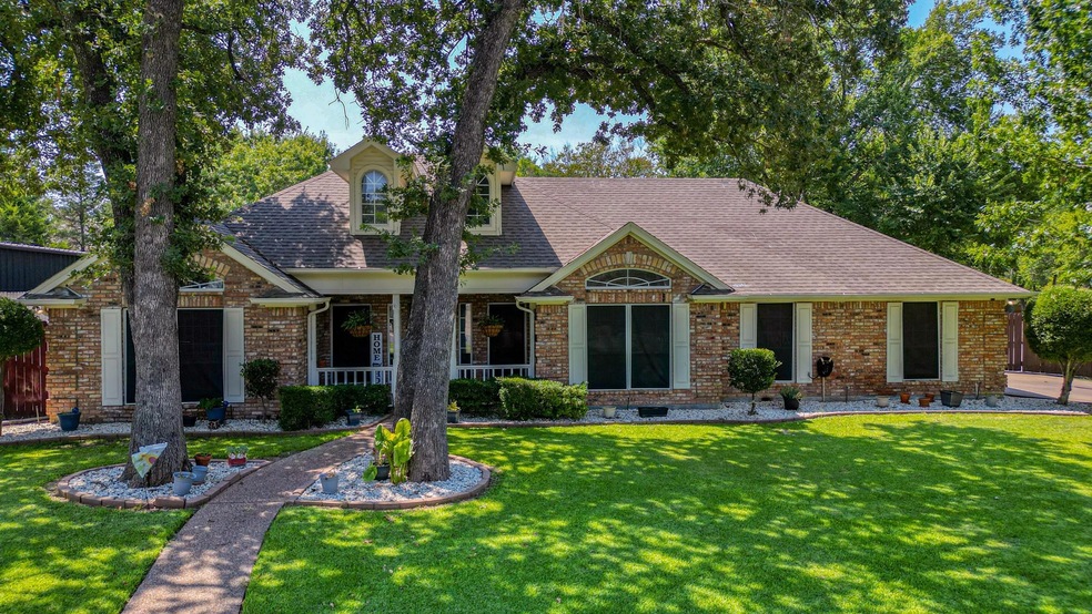 1206 Timber Creek Dr, Weatherford, TX 76086 - photo 1