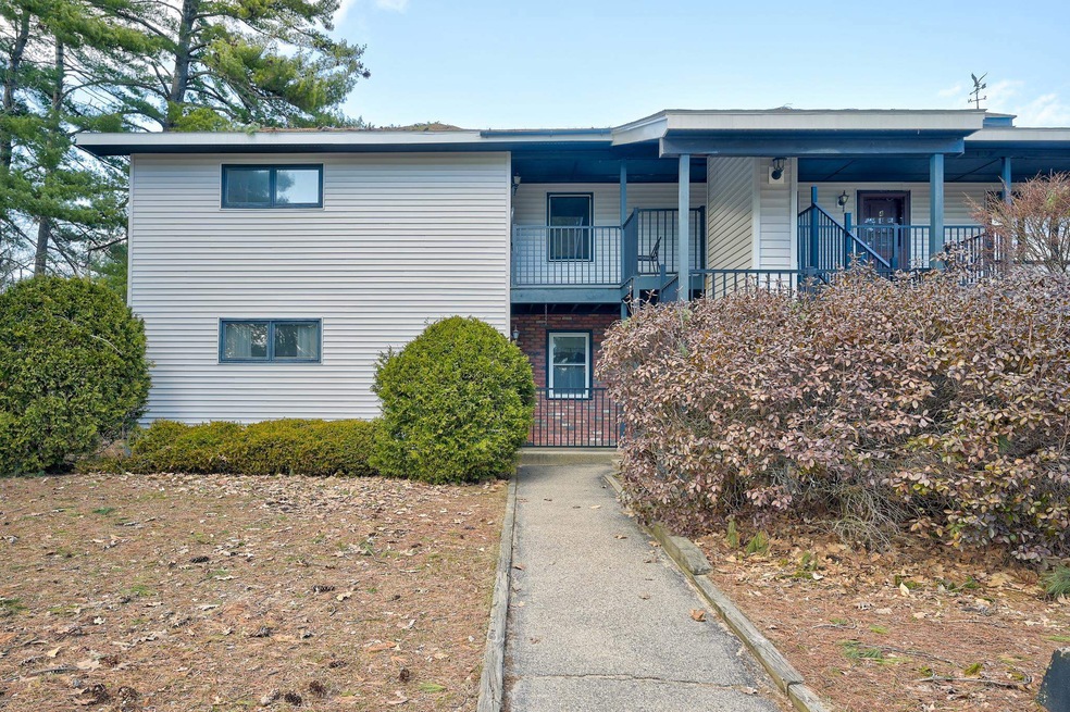 61 Wylie Ct unit 3, Conway, NH 03860 - photo 1