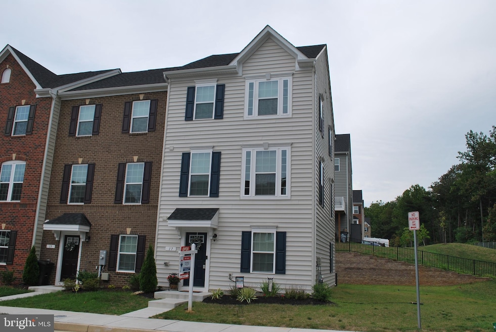 17 Gates Park Ct, Halethorpe, MD 21227 - photo 1
