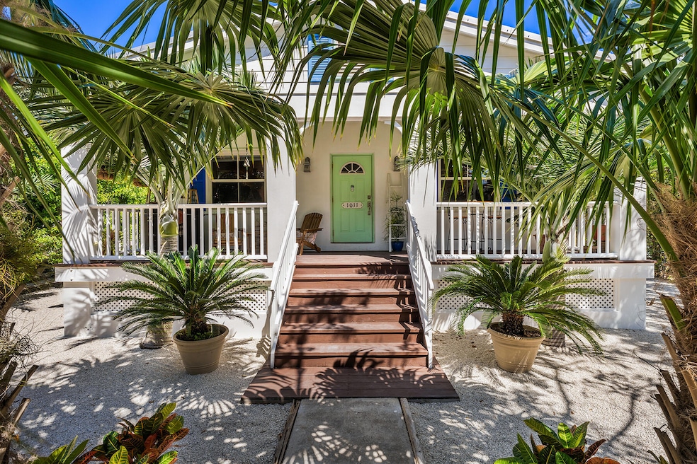 1011 Snapper Lane