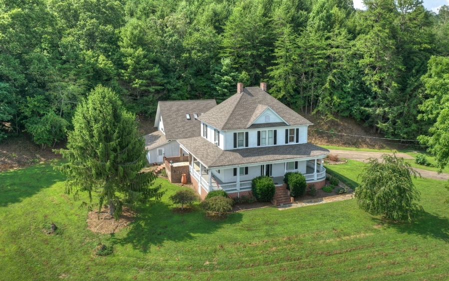 8162 Lakewood Hwy, Blue Ridge, GA 30513 - photo 1