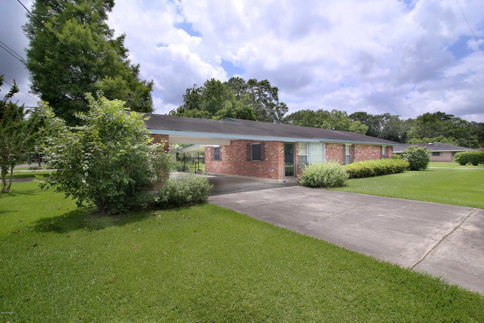516 Center Street - Front View