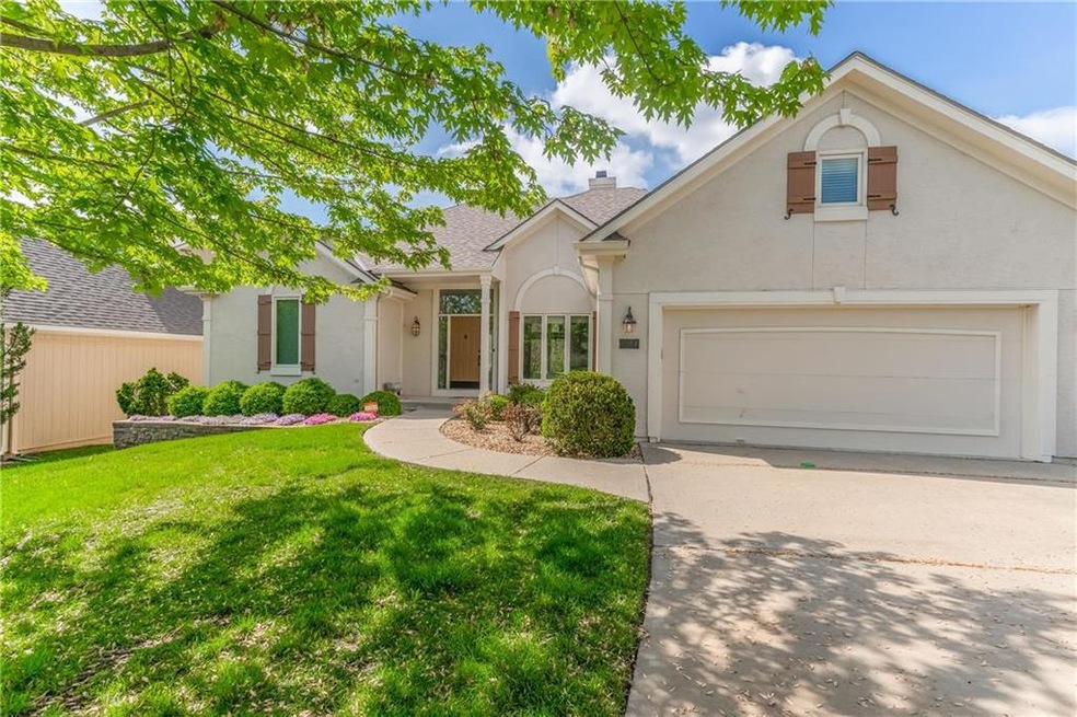 20504 W 98th Place, Lenexa, KS 66220 - photo 1