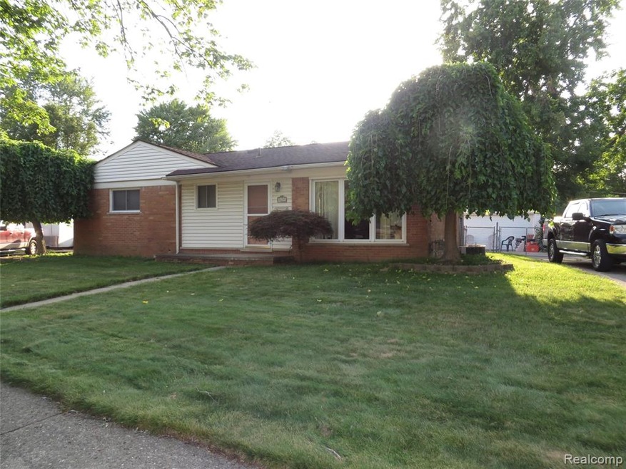 Front View Meadowbrook.JPG