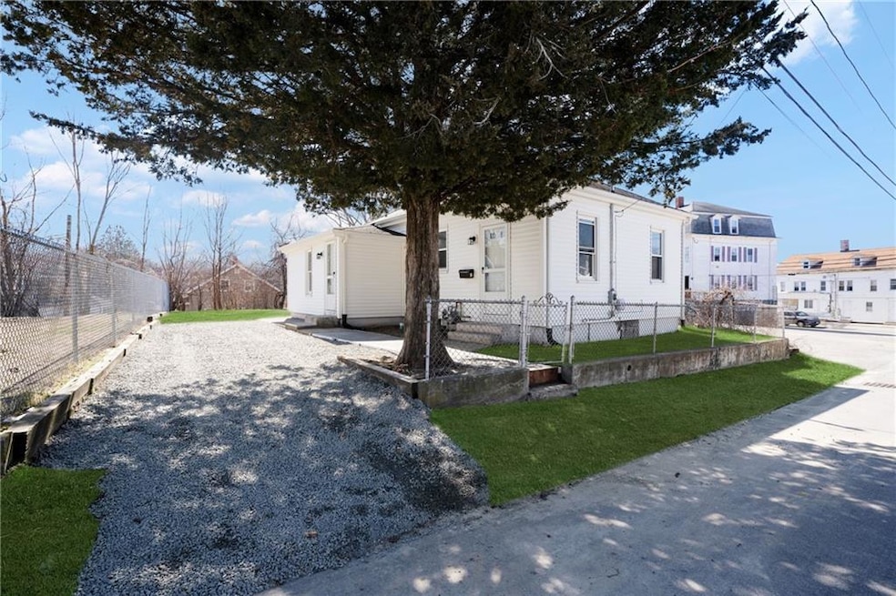 9 Nestor St, West Warwick, RI 02893 - photo 1