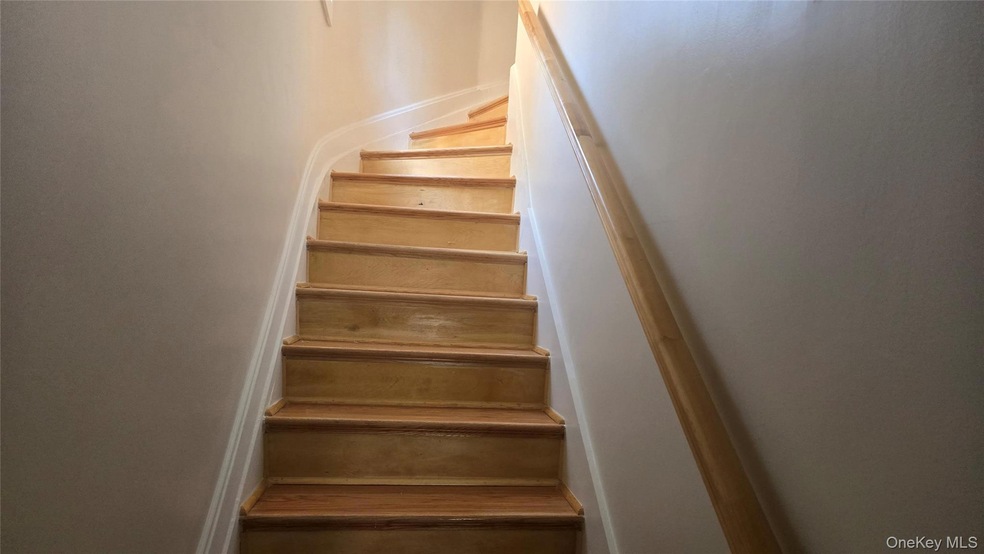 48 S Clinton St unit 2, Poughkeepsie, NY 12601 - photo 1