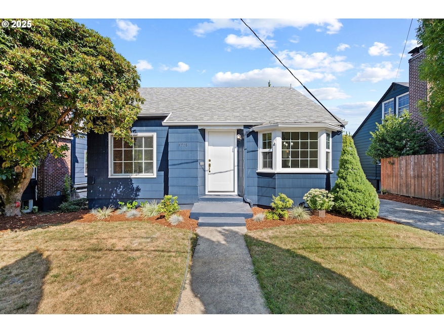 7776 SW 5th Ave, Portland, OR 97219 - photo 1