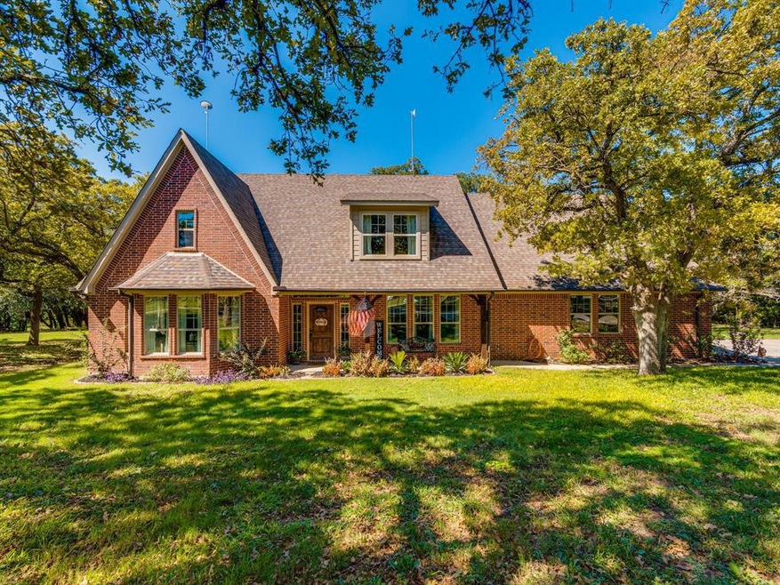 166 Smokey Terrace Ln, Weatherford, TX 76085 - photo 1