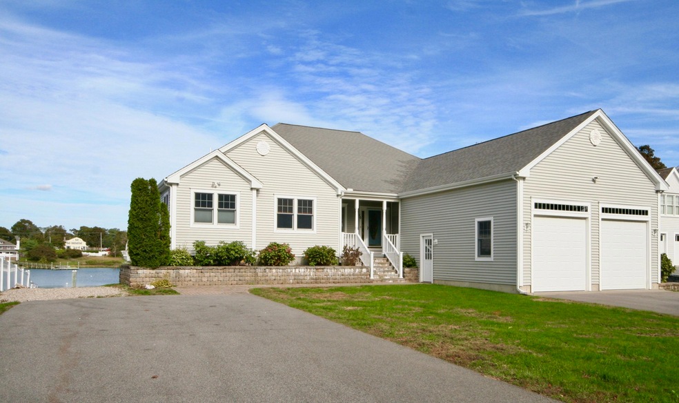 16 Pine Tree Dr, Buzzards Bay, MA 02532 - photo 1