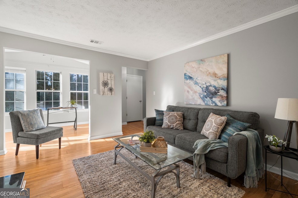 Welcome to this warm living space with gas-starter
