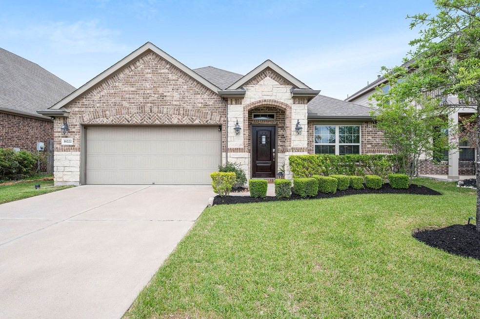 Welcome to 18222 Russett Green Dr.