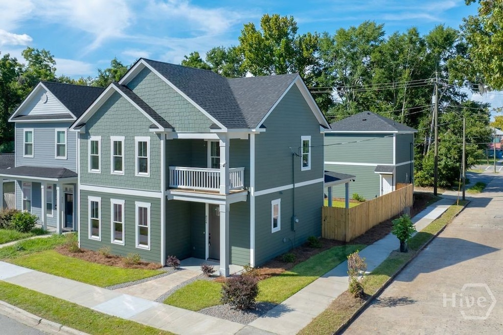 824 E Bolton St, Savannah, GA 31401 - photo 1