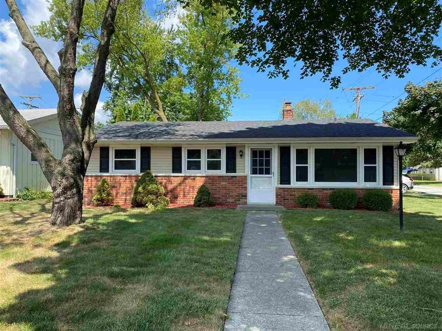 2403 Elmwood St, Port Huron, MI 48060 - photo 1