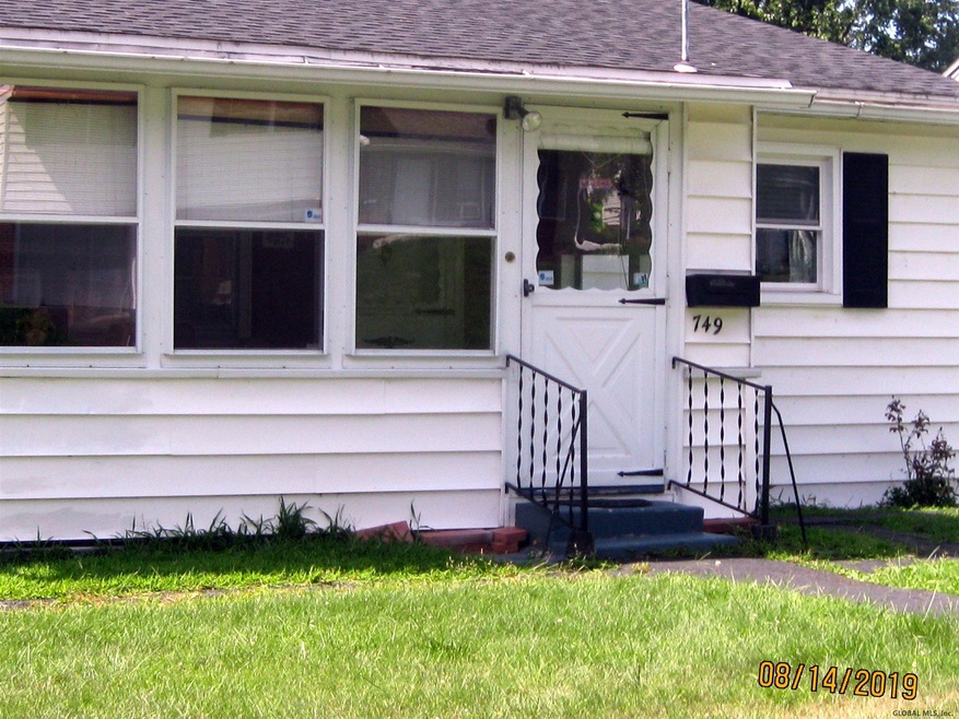 749 7th Ave, Troy, NY 12182 - photo 1