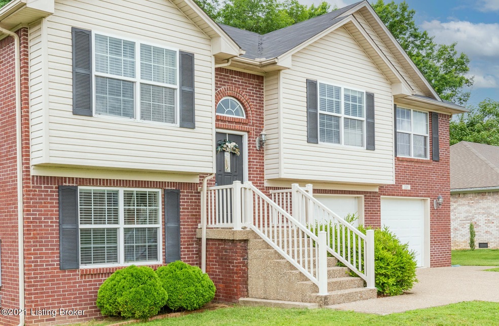 231 Berger Farm Dr, Mount Washington, KY 40047 - photo 1