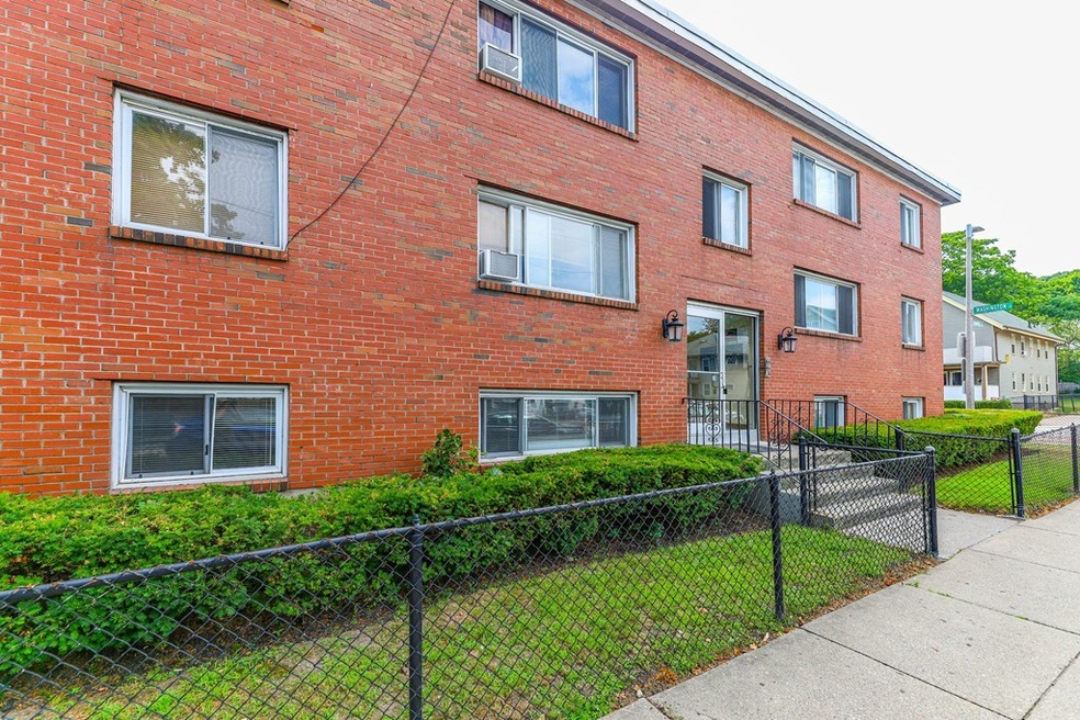 4090 Washington St unit 5, Roslindale, MA 02131 - photo 1