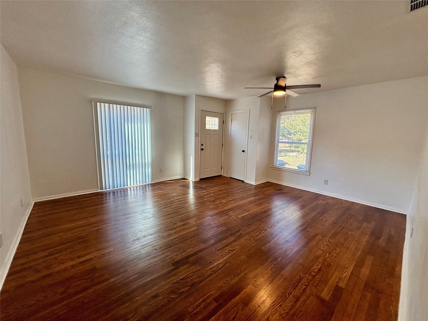 1303 Marydale Dr, Arlington, TX 76013 - photo 1