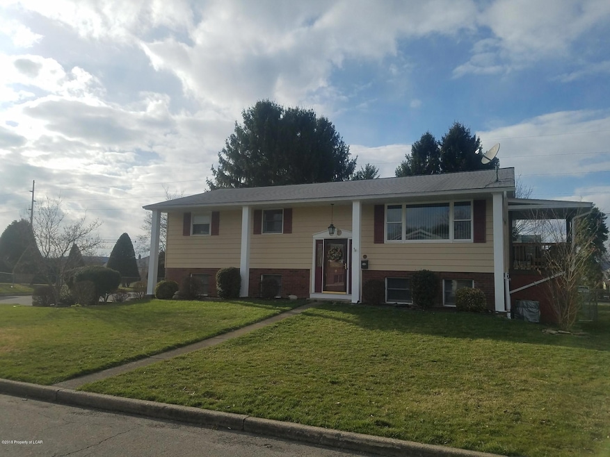 90 Hanlin Dr, Nanticoke, PA 18634 - photo 1