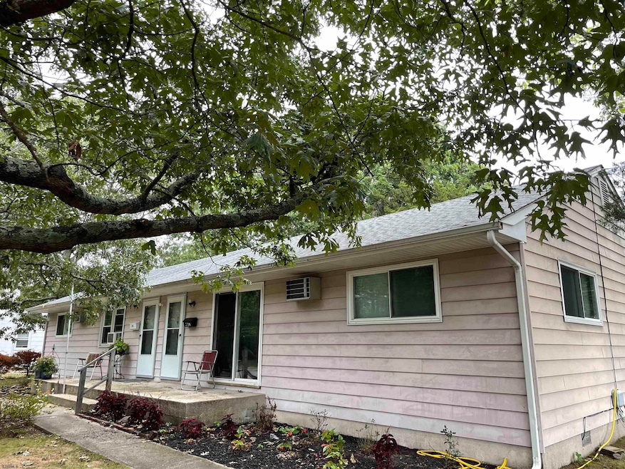 33 Chapman Blvd, Somers Point, NJ 08244 - photo 1