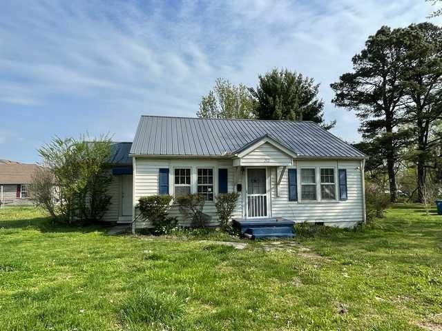 212 W Taylor St, Manchester, TN 37355 - photo 1