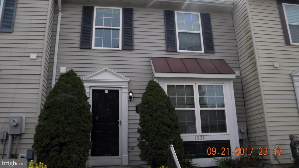 1231 Seron Ct, Sykesville, MD 21784 - photo 1