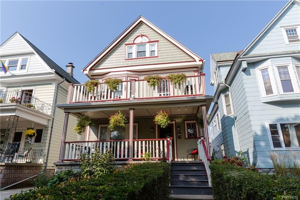 748 Ashland