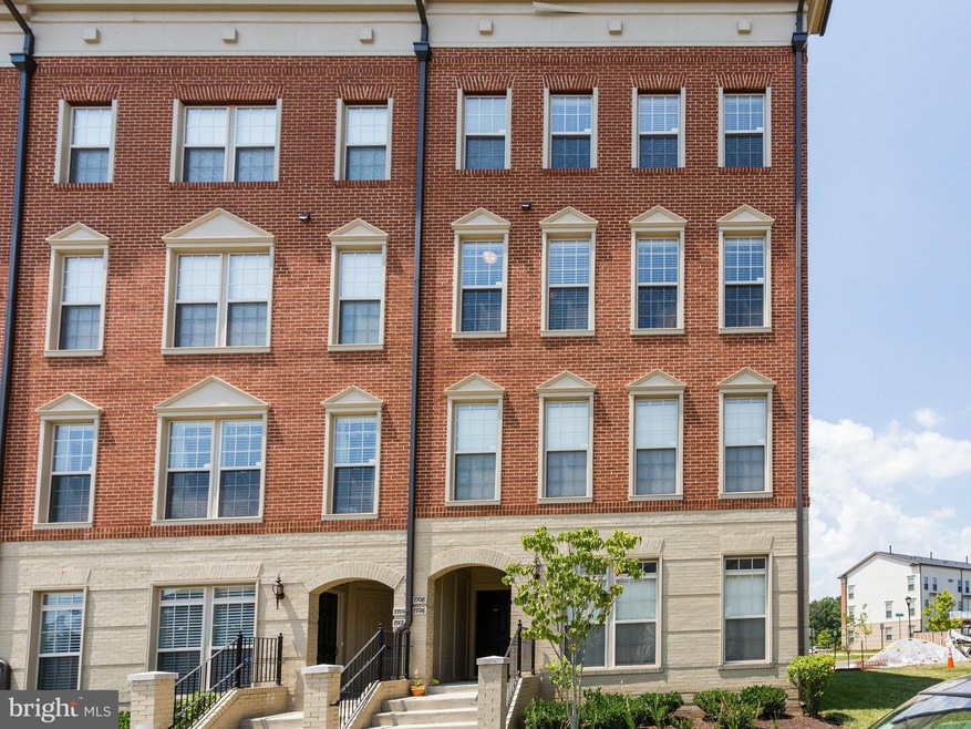 7708 Cedar Branch Dr unit 62, Gainesville, VA 20155 - photo 1