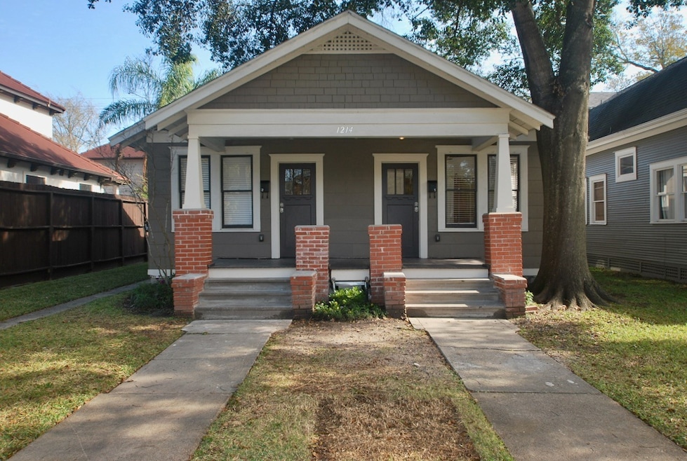 Charming Houston Heights Duplex - Unit 2 is on the