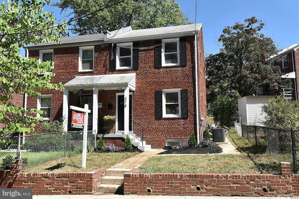 478 Burns St SE, Washington, DC 20019 - photo 1